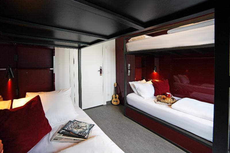 Auberge de jeunesse Wabi *
